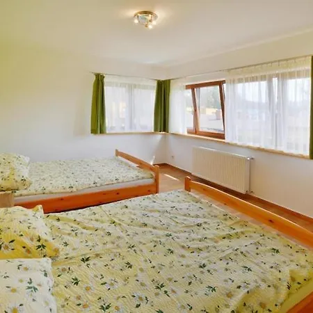 Spacious With Private Garden Casa de Férias Sarbinowo