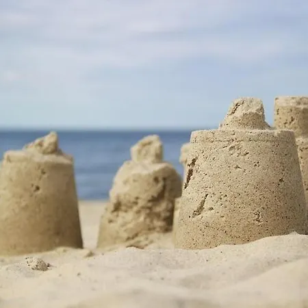 Spacious With Private Garden Casa de Férias *