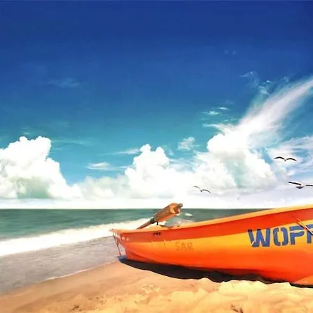 Spacious With Private Garden Casa de Férias Sarbinowo