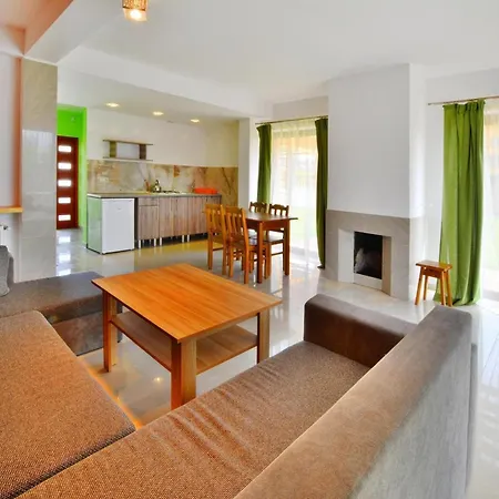 Holiday home Spacious With Private Garden